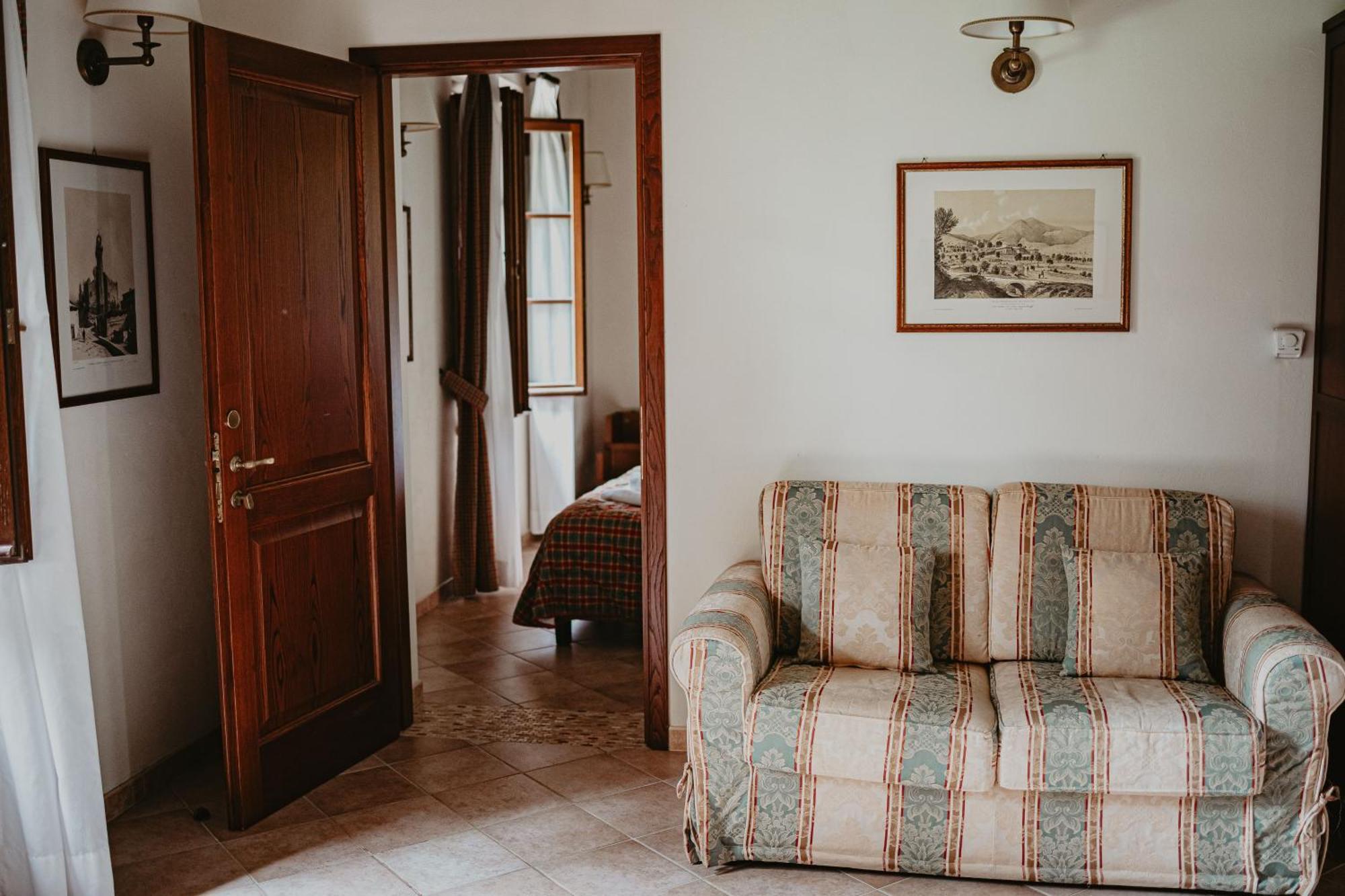 Agriturismo Terra Di Dio Toscanizzazione Villa Capannoli Ruang foto